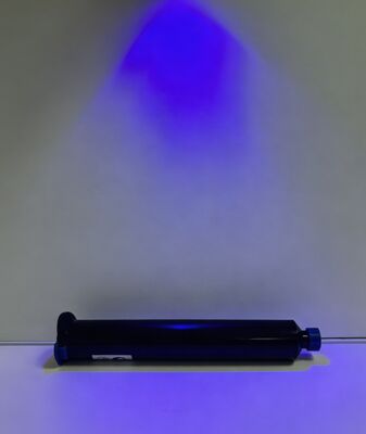 自動車や産業用センサーの内部の繊細な部品を強める 粘着剤のためのUV粘着剤