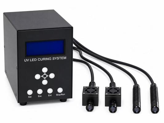 精密組み立てのための高照射出力と低発熱を備えたマルチチャンネル UV LED スポット硬化システム