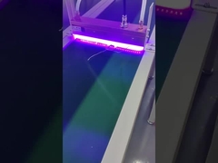 電子コンポーネントにUV接着剤の適用